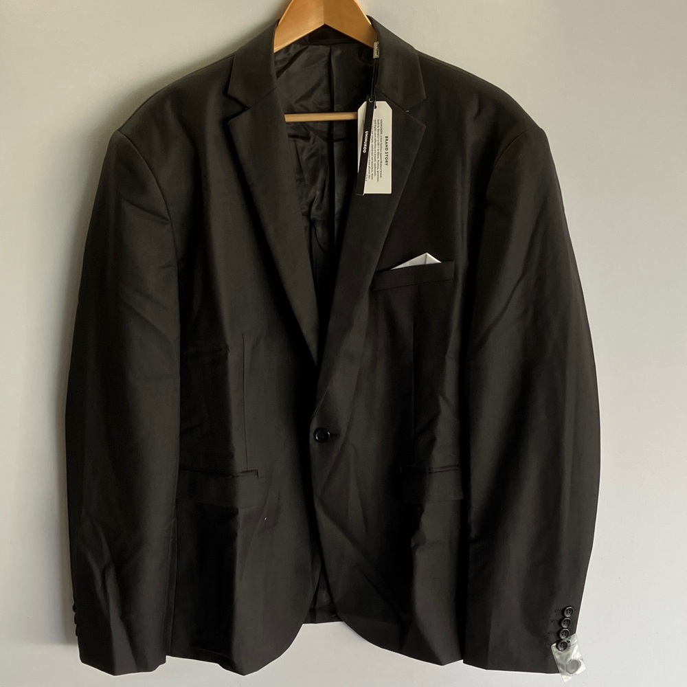 Uniqlo Classic Black Men's Suit Jacket